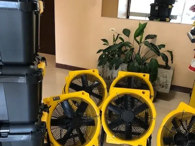 Mat&eacute;riel de traitement thermique de 3D Nuisibles Alsace pr&ecirc;t &agrave; &ecirc;tre install&eacute; dans un appartement